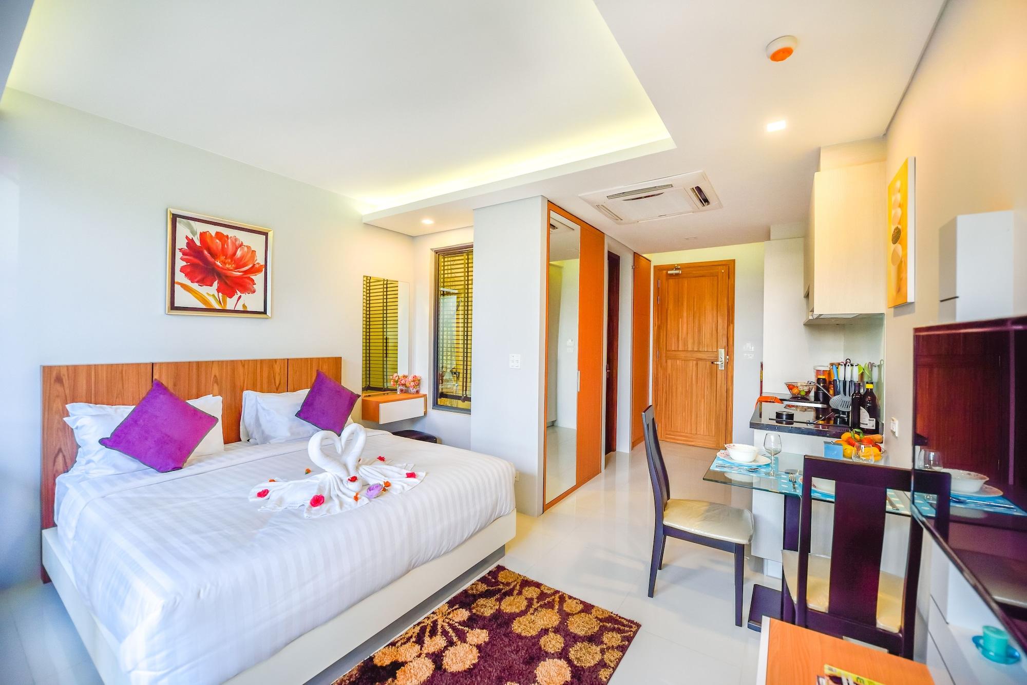 At The Tree Phuket Rawai Exterior foto