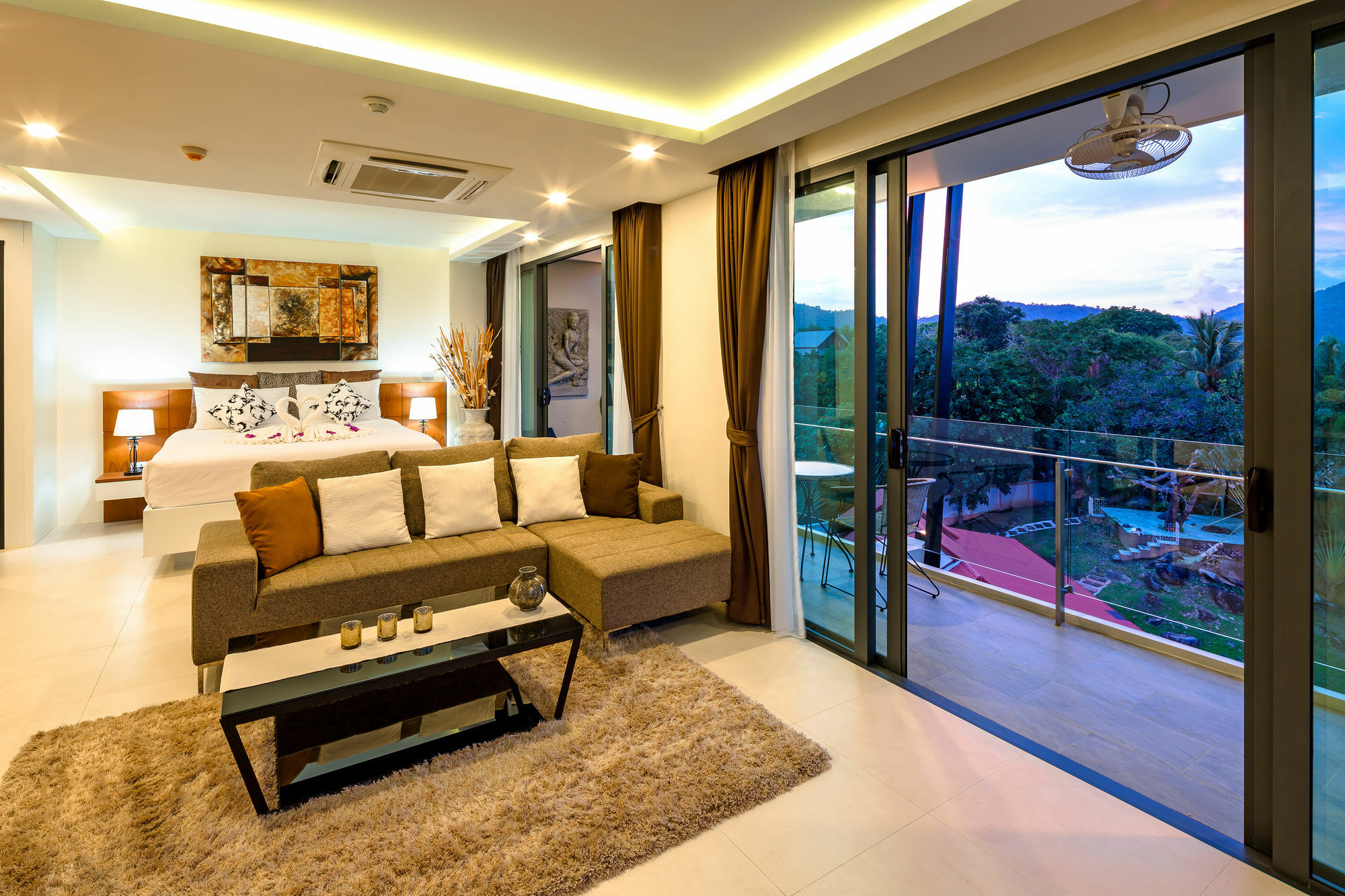 At The Tree Phuket Rawai Exterior foto