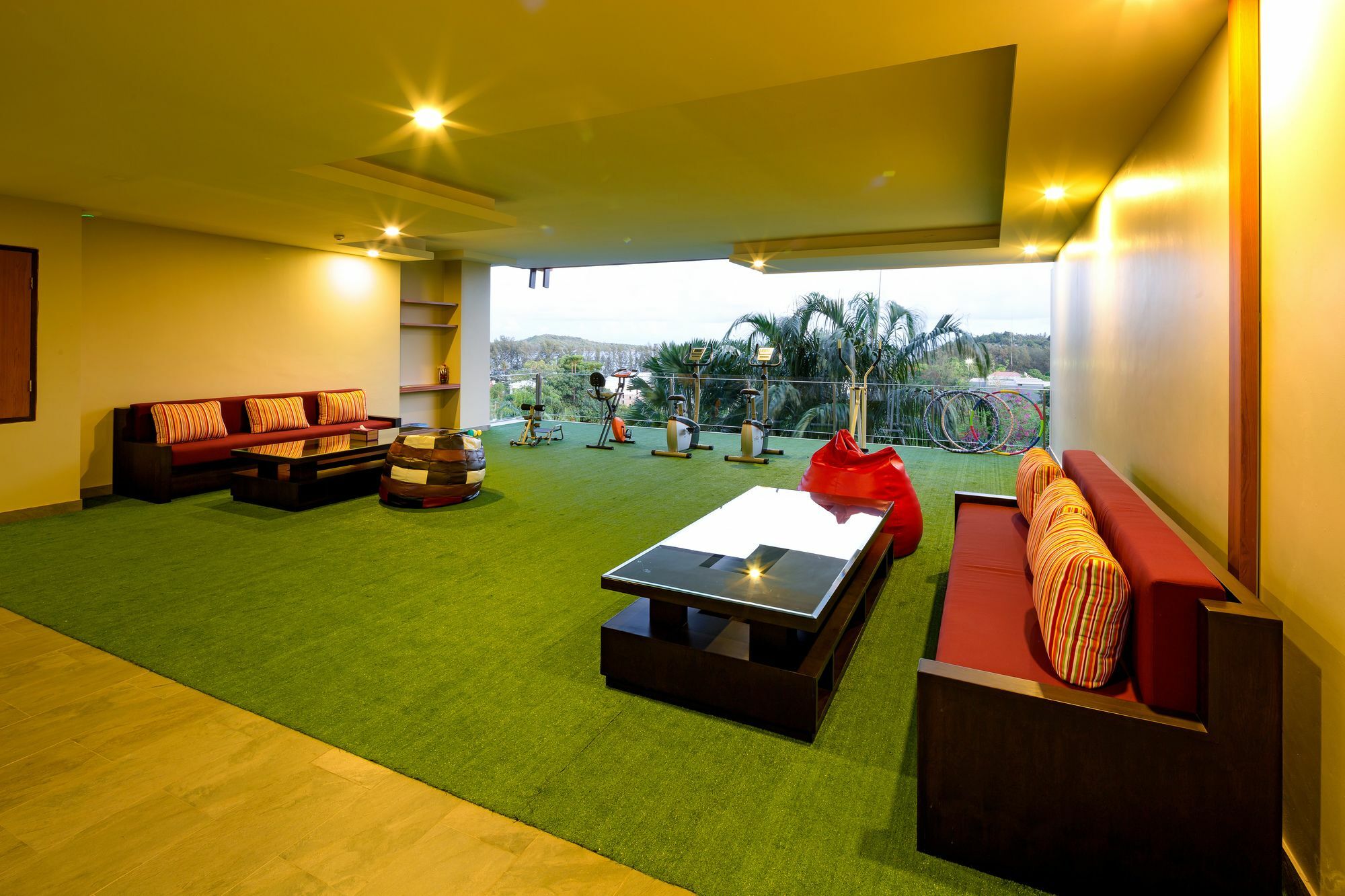 At The Tree Phuket Rawai Exterior foto