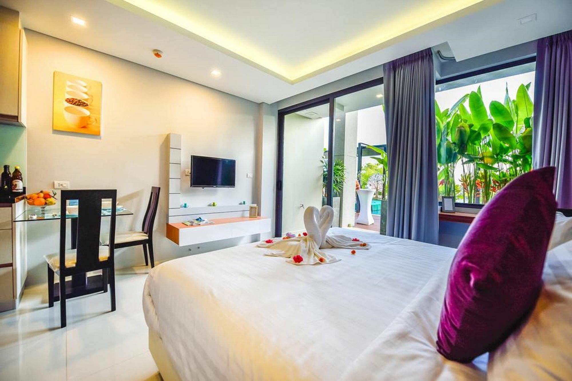 At The Tree Phuket Rawai Exterior foto
